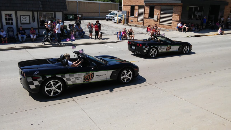 Illustration for article titled "Fish Day" Parade & Car Show